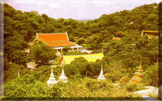 khouwonggottemple.JPG